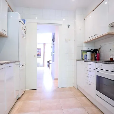 En S'agaró: 4 Habitaciones, Cerca De La Playa - Es-298-13