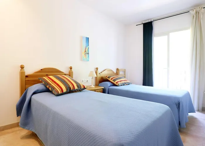 Duplex En S'agaro: 4 Habitaciones, Cerca De La Playa - Es-298-13 Apartament